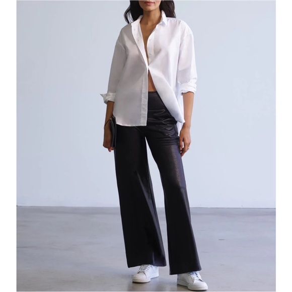Commando NWT Faux Leather Wide Leg Pant in Black
Size Medium - Picture 1 of 10